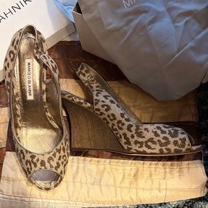 Manolo Blahnik Animal Print Wedges sz40